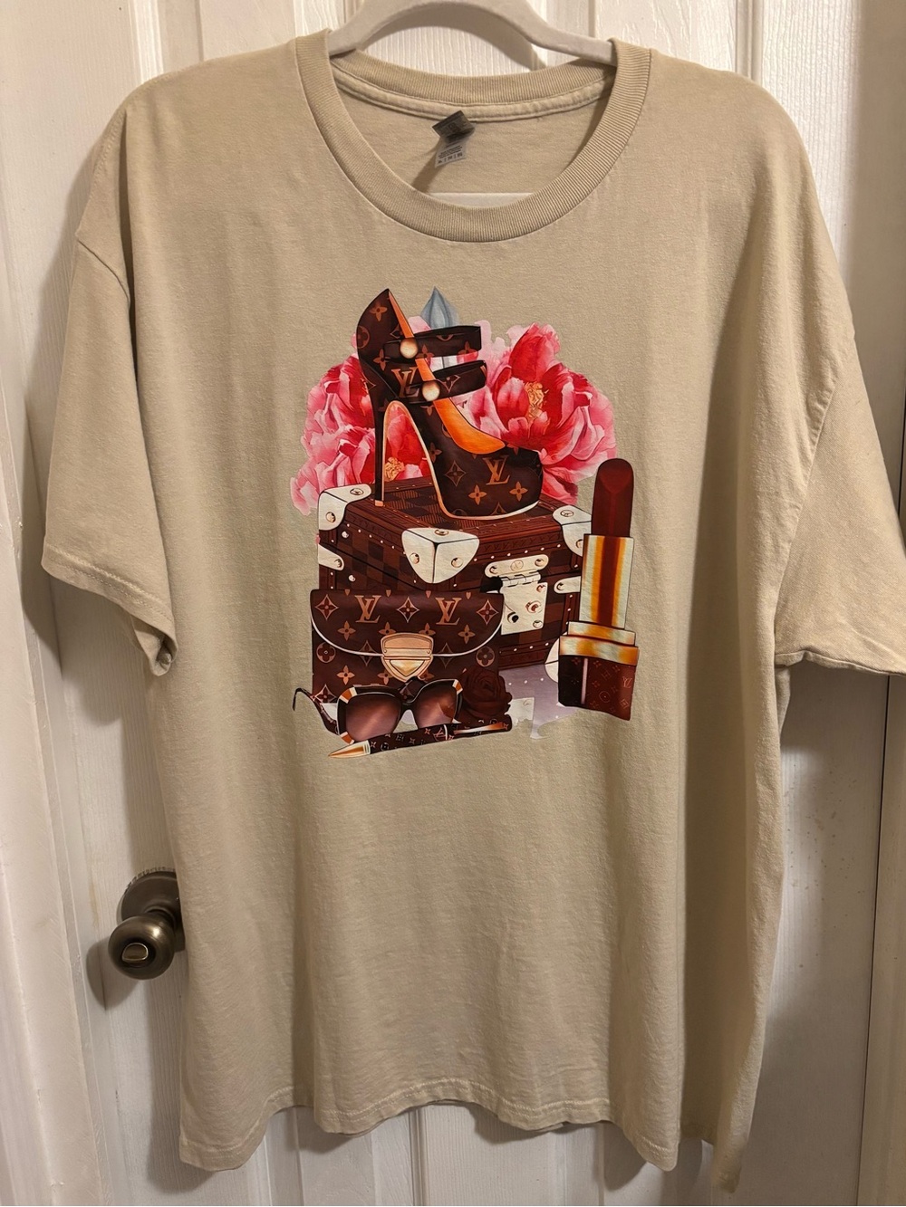 Like New Designer Inspired Graphic XL